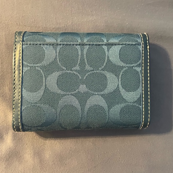 Blue Coach wallet. Never uses. - Picture 7 of 10